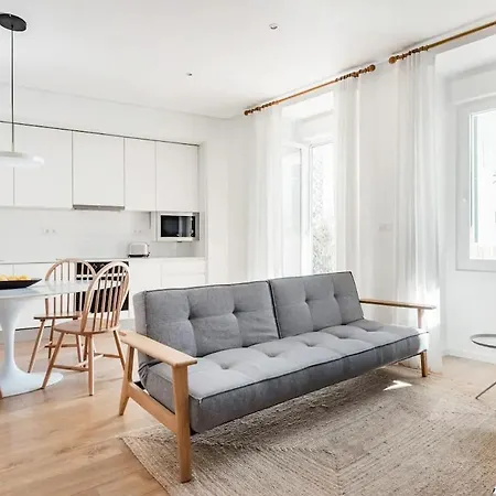 New Bright Design With Spacious Balcony شقة Lisboa