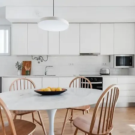 New Bright Design With Spacious Balcony Διαμέρισμα *